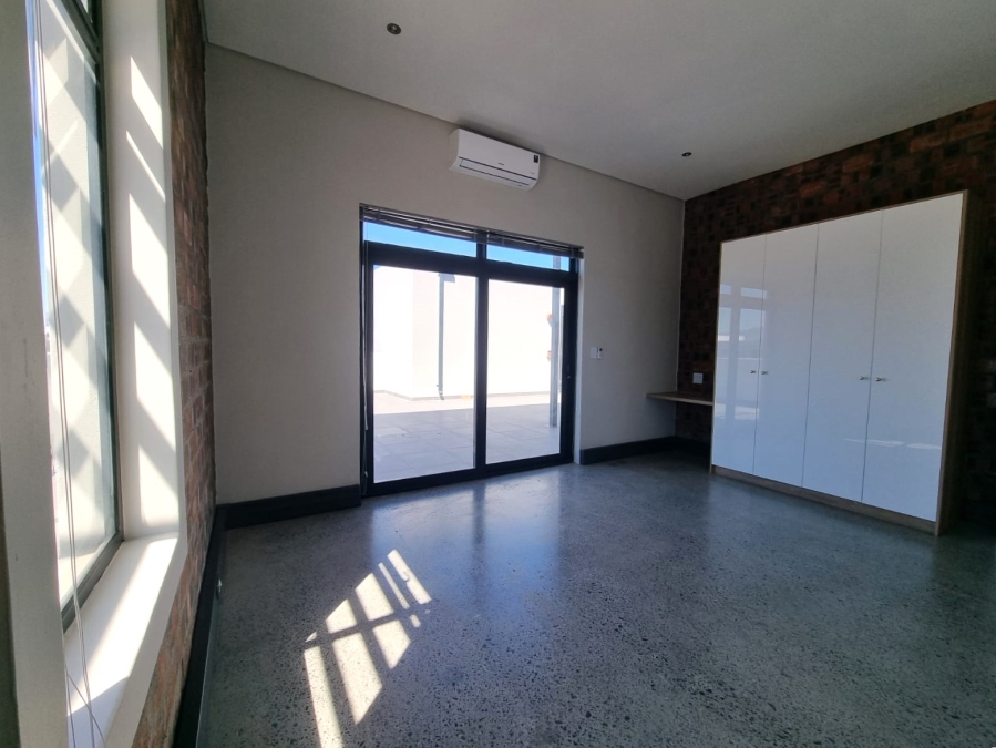 To Let 2 Bedroom Property for Rent in Paardevlei Western Cape